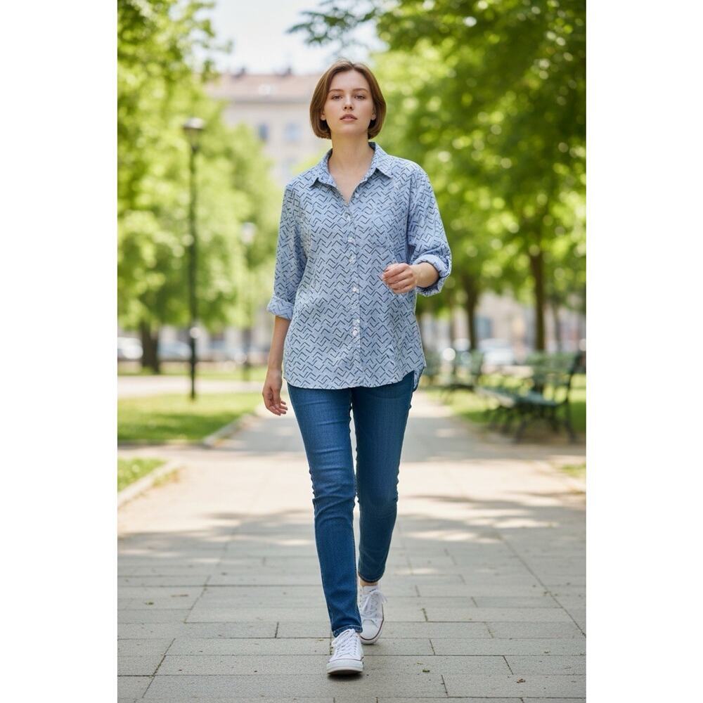 Kim Rogers Blue Chambray Button Down Shirt Women Size XL Geometric Pattern Denim